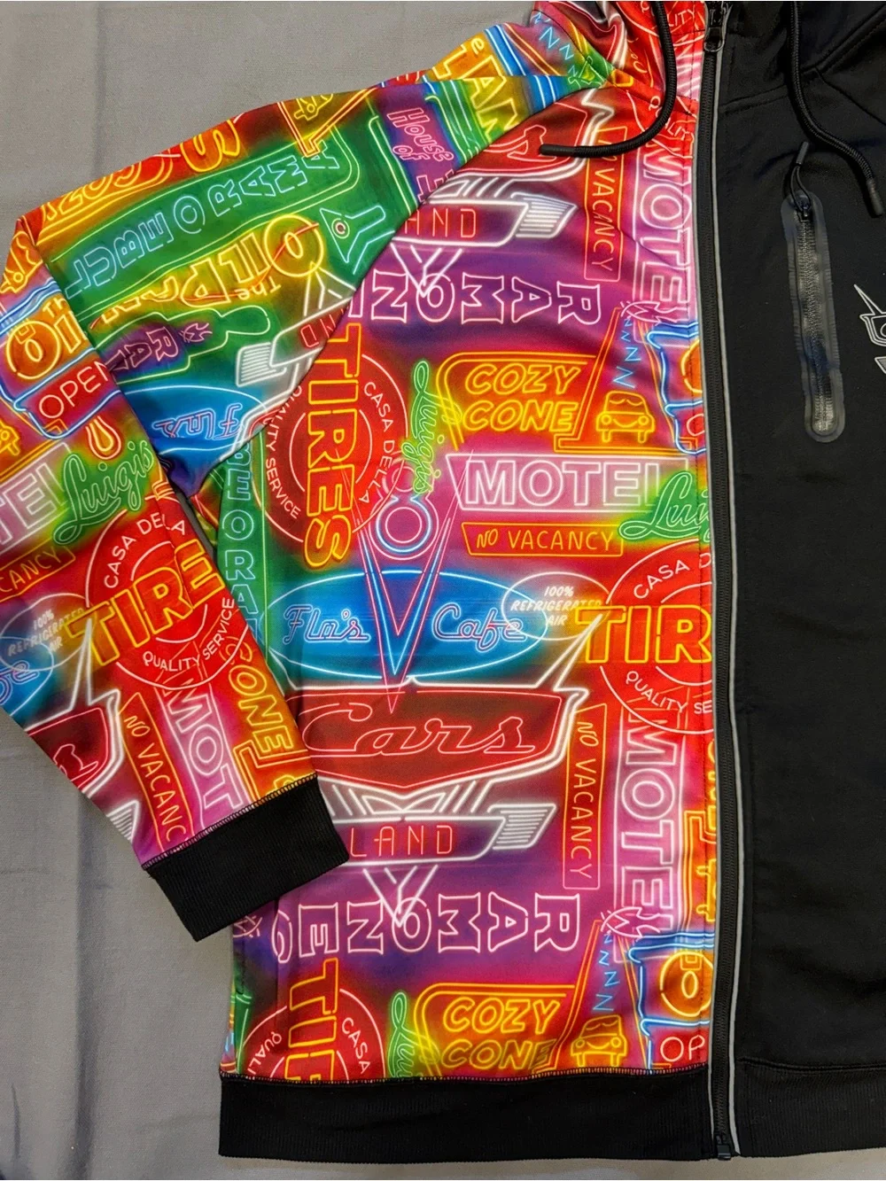 Disney Cars Land Hoodie Mens Medium Black Neon Lights Zip Jacket Sweatshirt 0020